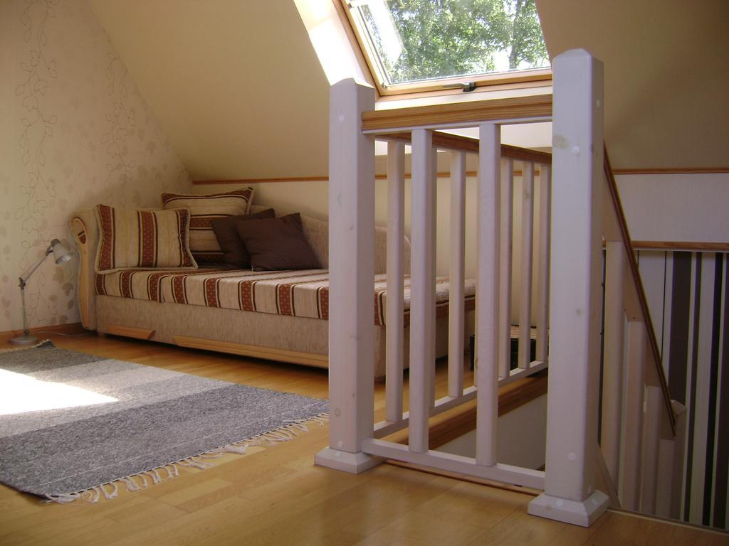 Mere Holiday House Salme Exterior foto